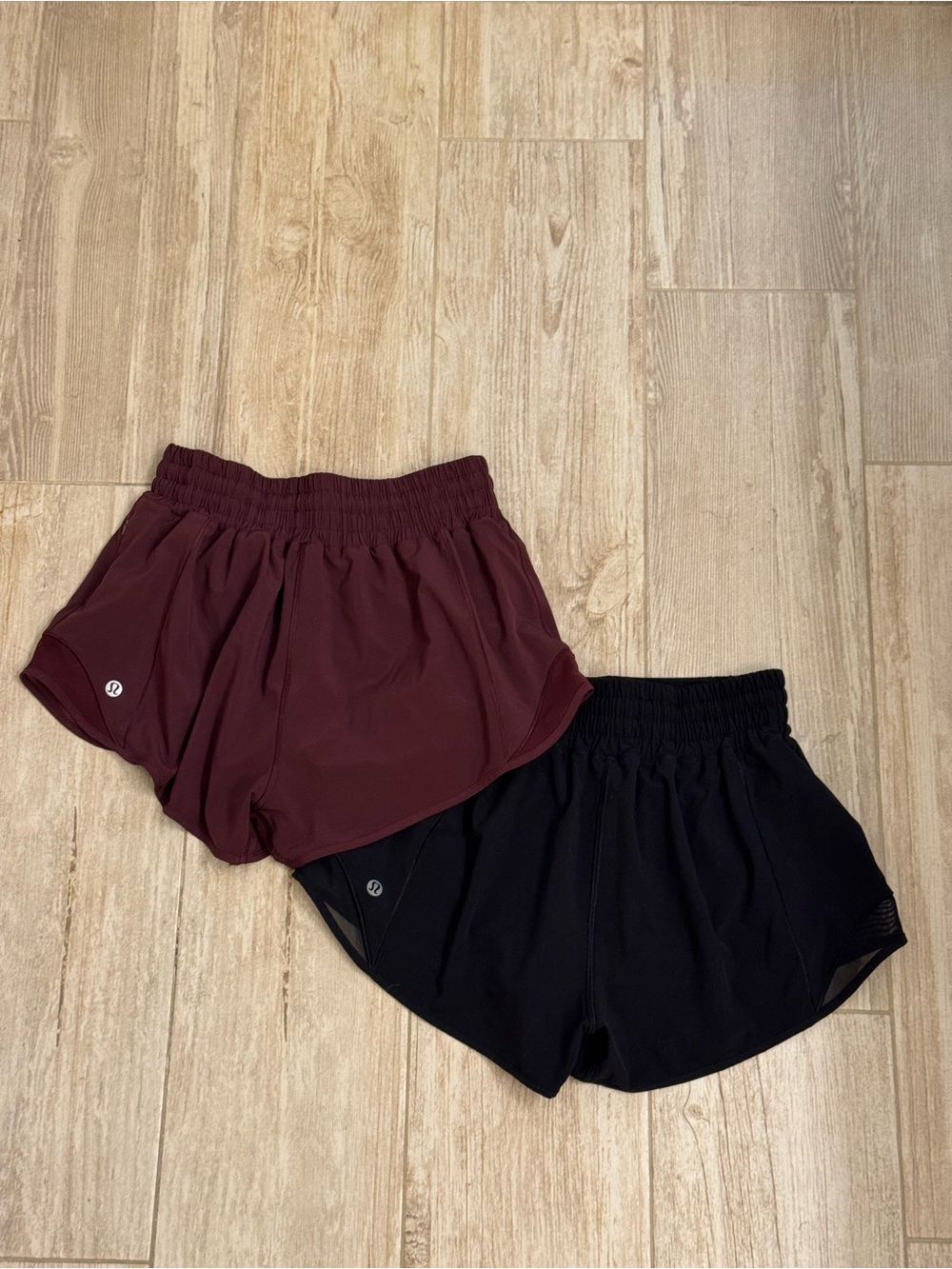 lululemon athletica Hotty Hot High-Rise Lined Short 2.5' Bundle